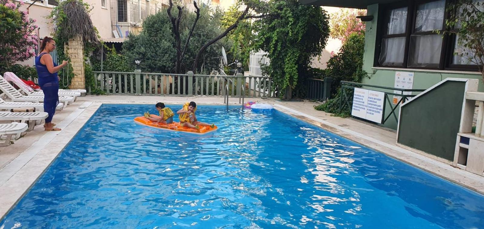 Antik Apartments מרמריס מראה חיצוני תמונה